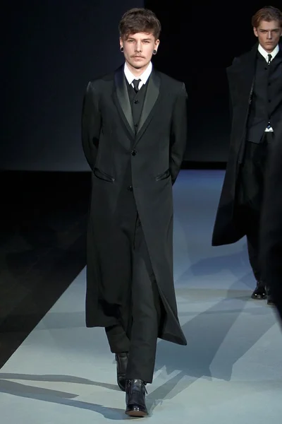 Look 75